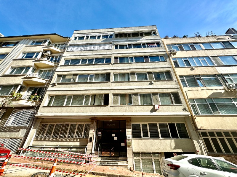 Nişantaşının Merkezinde Bakımlı 3,5+1 Satılık Daire