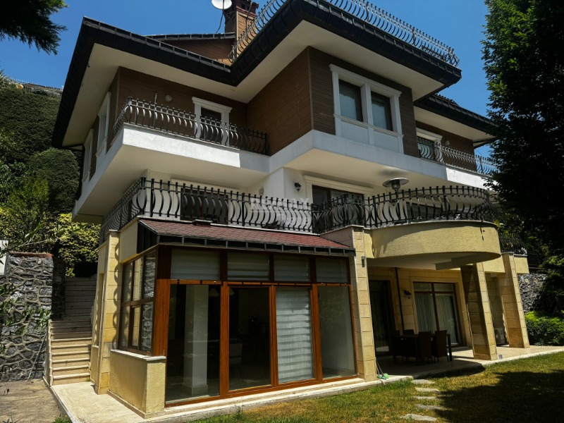 TEK YETKİLİ REMAX7TEPE'DEN ORMAN MANZARALI VE TAM MÜSTAKİL HAVUZLU KİRALIK VİLLA