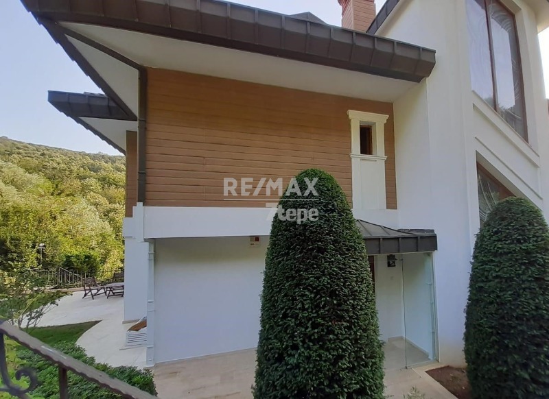 TEK YETKİLİ REMAX7TEPE'DEN ORMAN MANZARALI VE TAM MÜSTAKİL HAVUZLU KİRALIK VİLLA