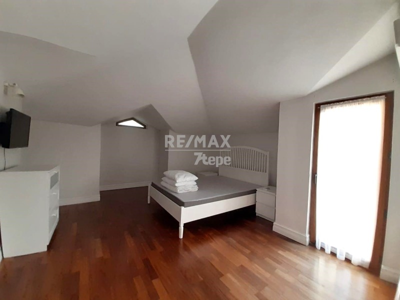 TEK YETKİLİ REMAX7TEPE'DEN ORMAN MANZARALI VE TAM MÜSTAKİL HAVUZLU KİRALIK VİLLA