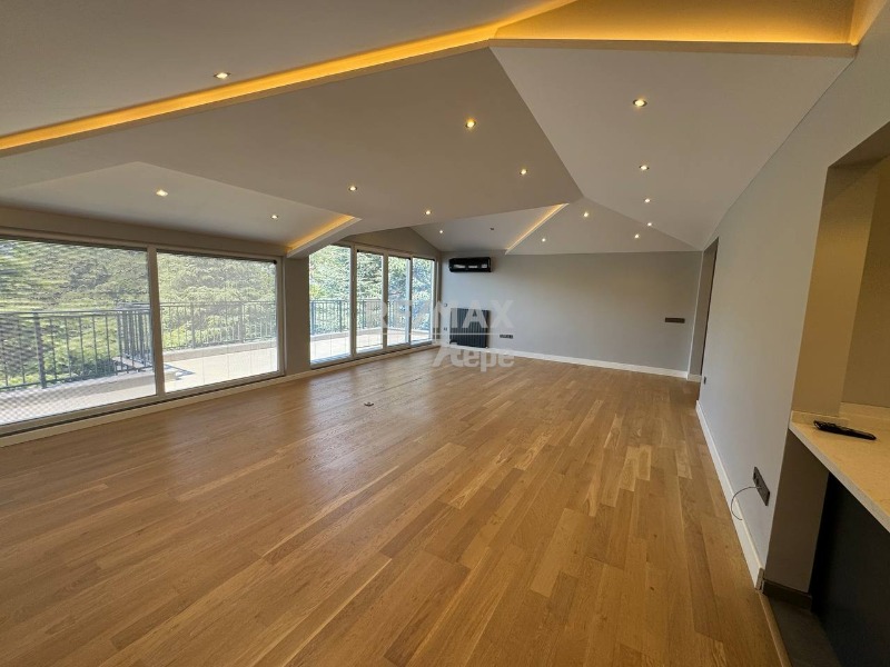 TEK YETKİLİ REMAX7TEPE'DEN ACARKENT'TE BEYKOZ KONAKLARI MANZARALI KİRALIK ÇATI DUBLEKS