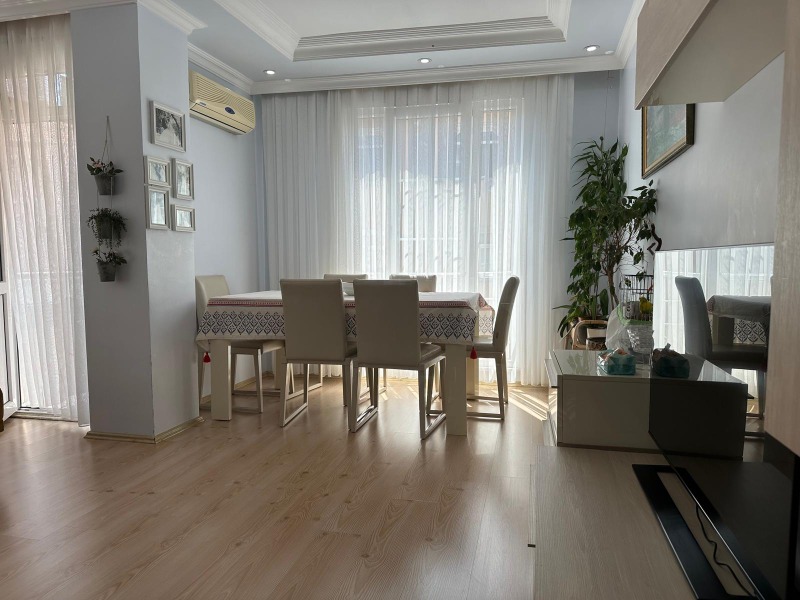 GÜNGÖREN CAMLIKAVE'DE SATILIK 2+1 DAİRE