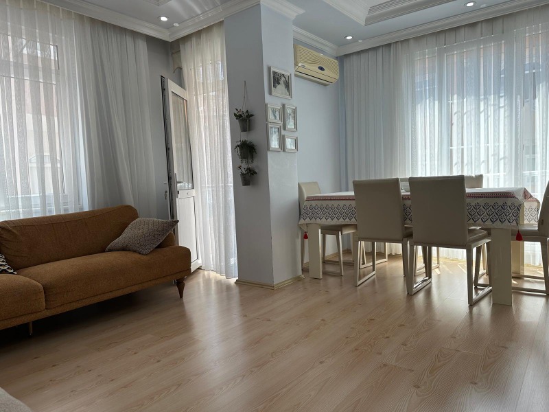 GÜNGÖREN CAMLIKAVE'DE SATILIK 2+1 DAİRE