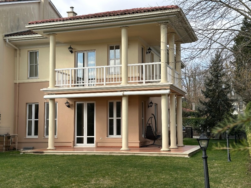 FUNDA AKSOY TEK YETKİLİ ÇEKMEKÖY ÖMERLİ KASABA KÖŞE TOWNHOUSE