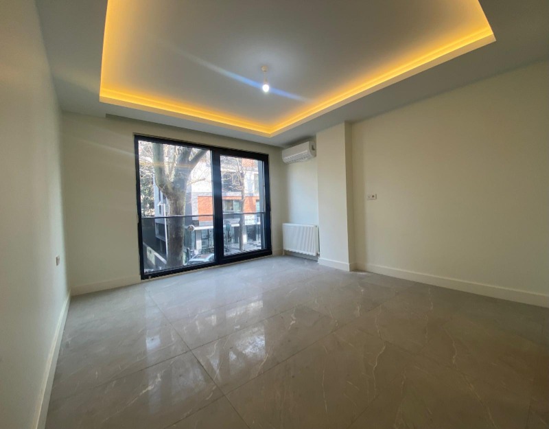 NİSPETİYE 23'DE 1.KAT SATILIK 3+1 KÖŞE DAİRE OTURUM BAŞLADI