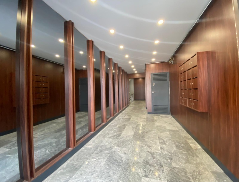 NİSPETİYE 23'DE 1.KAT SATILIK 3+1 KÖŞE DAİRE OTURUM BAŞLADI