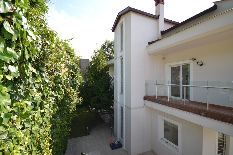 TEK YETKİLİ REMAX7TEPE'DEN KİRALIK ÇATI TRİPLEKS