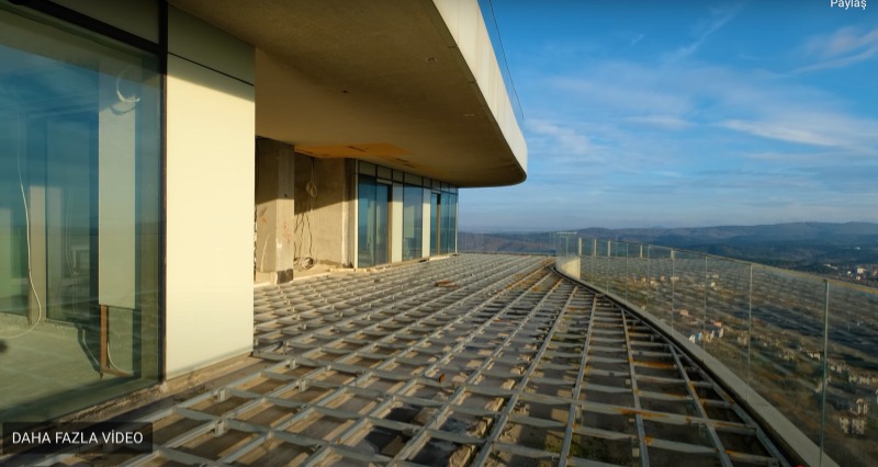 İSTANBUL’UN ZİRVESİNDE, PENTHOUSE'DA YAŞAM FIRSATI