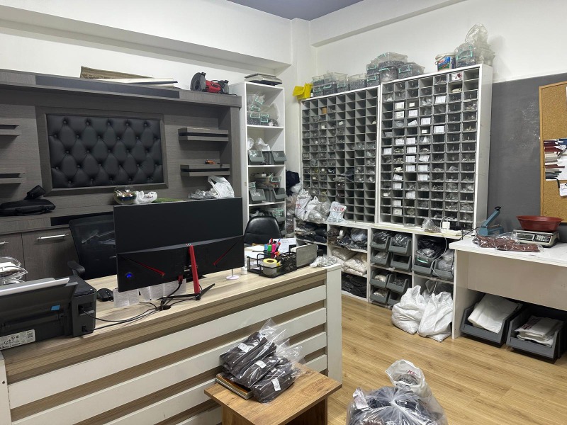 GÜNGÖREN DE KIRALIK 350M2 IŞYERI