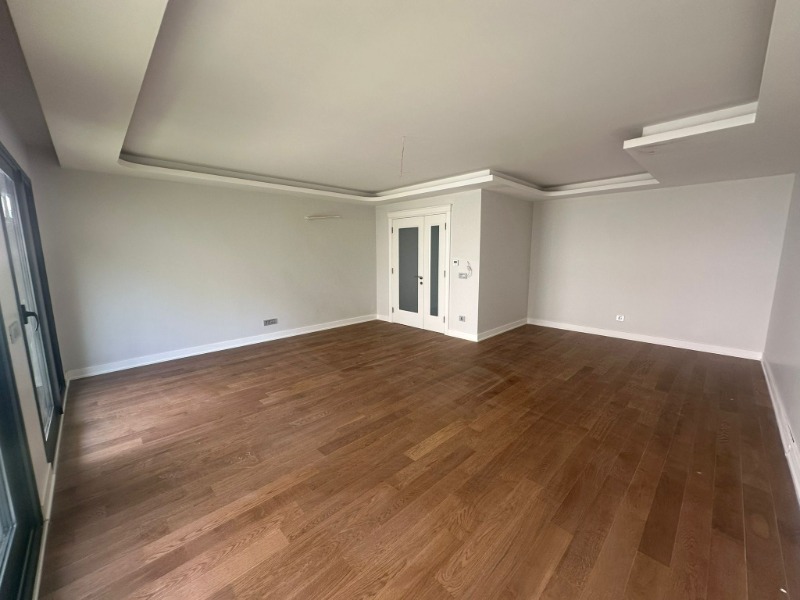 ÇETIN EMEÇ'TE SATILIK TRIPLEKS 4+1 BAHÇELİ VE TERASLI DAİRE.