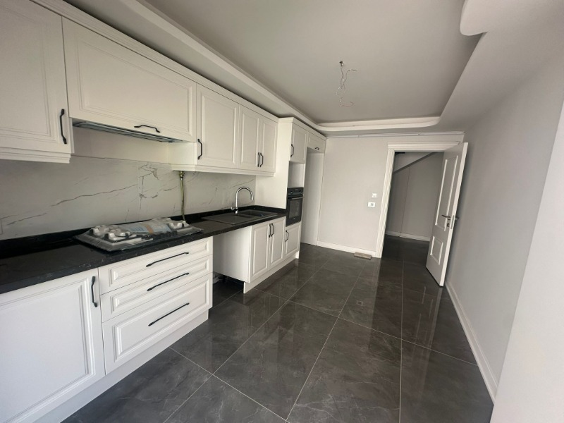 ÇETIN EMEÇ'TE SATILIK TRIPLEKS 4+1 BAHÇELİ VE TERASLI DAİRE.