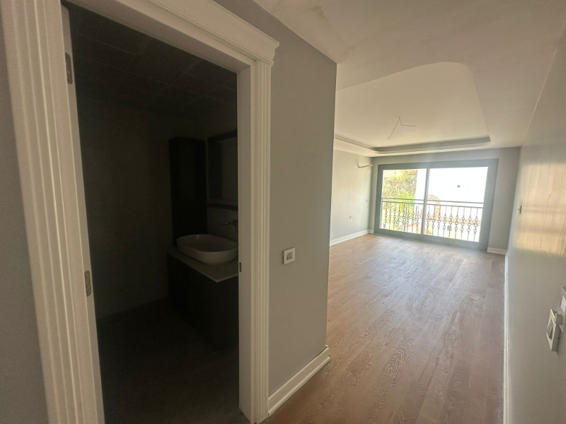 ÇETIN EMEÇ'TE SATILIK TRIPLEKS 4+1 BAHÇELİ VE TERASLI DAİRE.