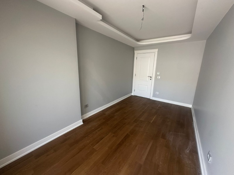 ÇETIN EMEÇ'TE SATILIK TRIPLEKS 4+1 BAHÇELİ VE TERASLI DAİRE.
