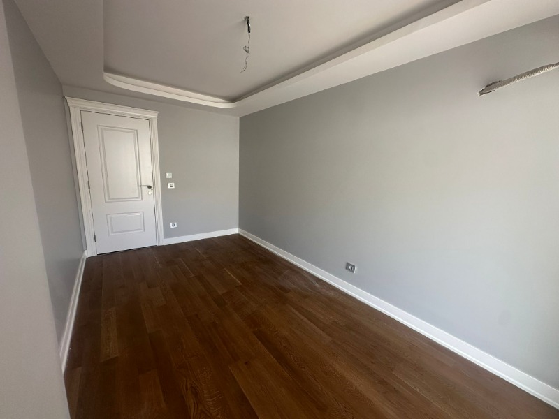 ÇETIN EMEÇ'TE SATILIK TRIPLEKS 4+1 BAHÇELİ VE TERASLI DAİRE.