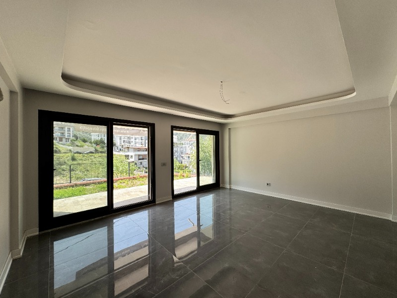 BALÇOVA ÇETIN EMEÇ MAHALLESINDE SATILIK 5+2, IKIZ VILLA