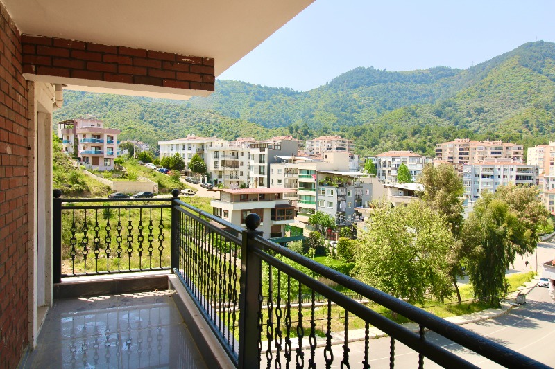BALÇOVA ÇETIN EMEÇ MAHALLESINDE SATILIK 5+2, IKIZ VILLA