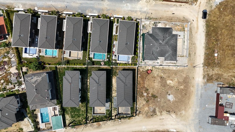 KUŞADASI DAVUTLAR' DA SATILIK 5+1 VİLLA PROJESİ.