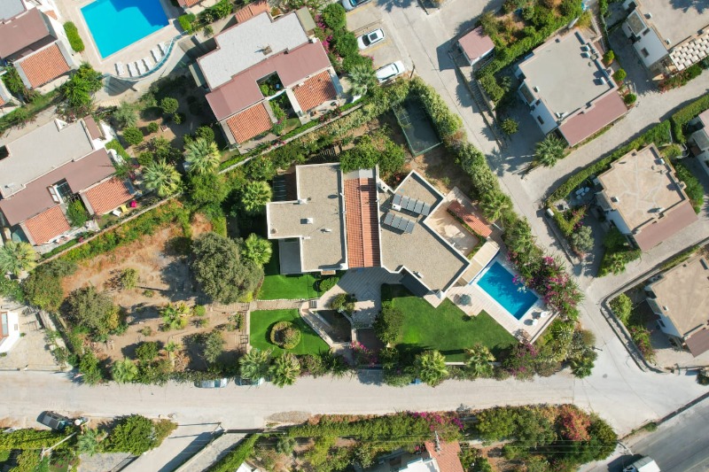 BODRUM YALIKAVAK KAPTAN KÖŞKÜ 8+2 MALİKANE