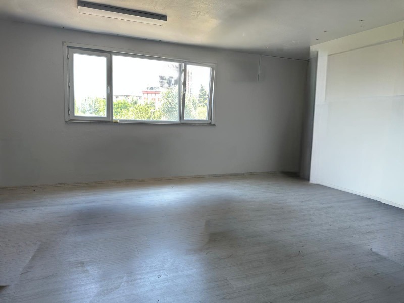 BAHÇELİEVLER -SOĞANLI'DA KİRALIK 450 M2 İŞ YERİ