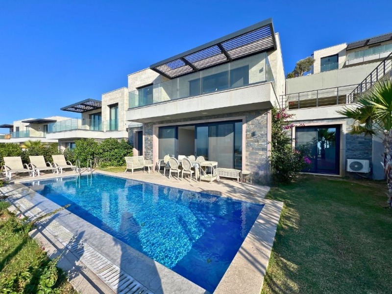 BODRUM FUGA PANORAMA 4+1 MÜSTAKİL HAVUZ BAHÇE FULL DENİZ MANZARA