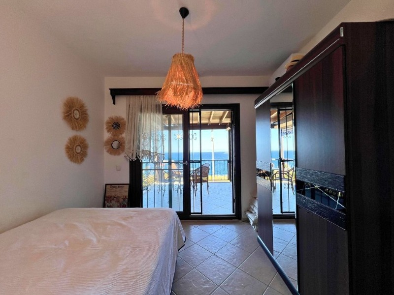 GÜNDOĞAN EGE TATİL SİTESİ ÖN SIRADA DENİZ MANZARALI PLAJLI VİLLA