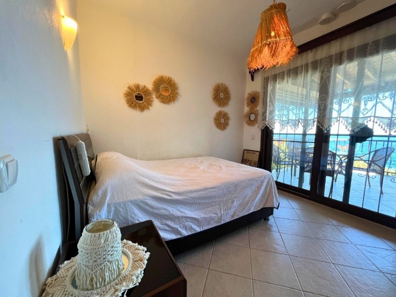 GÜNDOĞAN EGE TATİL SİTESİ ÖN SIRADA DENİZ MANZARALI PLAJLI VİLLA