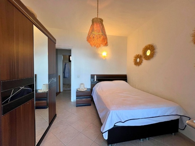 GÜNDOĞAN EGE TATİL SİTESİ ÖN SIRADA DENİZ MANZARALI PLAJLI VİLLA