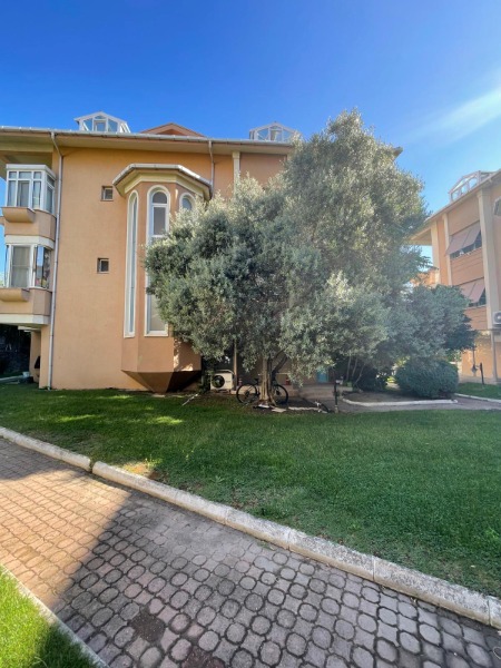 FLORYANIN EN PRESTİJLİ LOKASYONUNDA SATILIK BAHÇE DUBLEKSİ