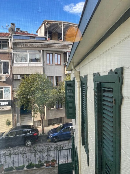 YEŞİLKÖY DE KİRALIK EŞYALI 1+1 DAİRE