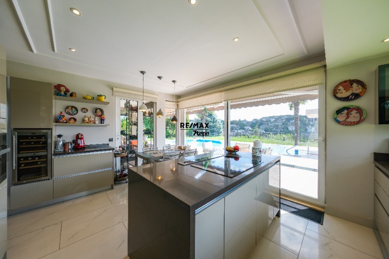 ACARKENT SİTESİNDE  KÖŞE KONUMLU SATILIK C TİPİ VİLLA