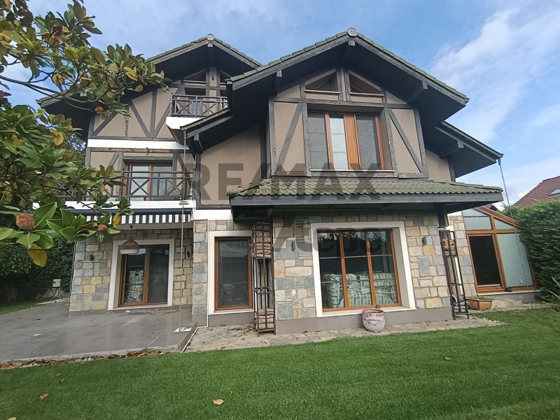 RİVA KONAKLARIN'DAN KOMPLE YENİLENMİŞ , A TİPİ SATILIK KONAK