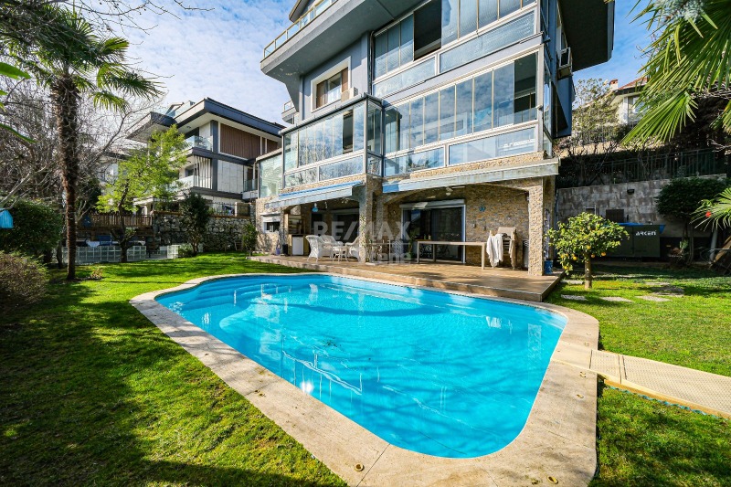 TEK YETKİLİ REMAX7TEPE 'DEN ACARKENT 'TE SATILIK VİLLA