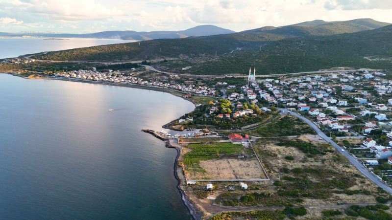 URLA GÜLBAHÇE’DE DENIZE SIFIR 6.079 M²  TURIZM IMARLI ARSA.