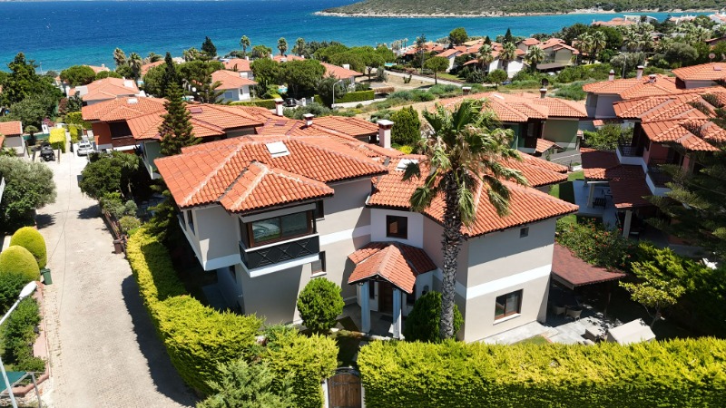 PAŞALIMANI PAŞA KONAKLARI'NDA SATILIK 5+1 VILLA.