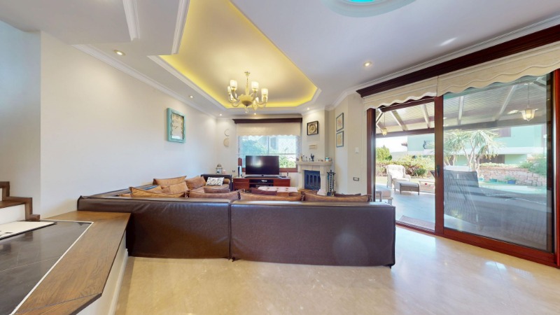 PAŞALIMANI PAŞA KONAKLARI'NDA SATILIK 5+1 VILLA.