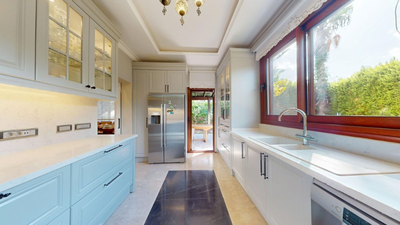 PAŞALIMANI PAŞA KONAKLARI'NDA SATILIK 5+1 VILLA.