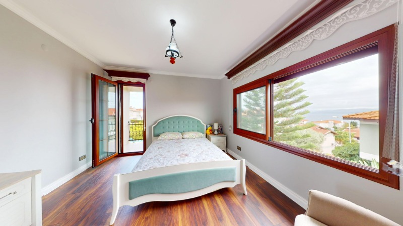 PAŞALIMANI PAŞA KONAKLARI'NDA SATILIK 5+1 VILLA.