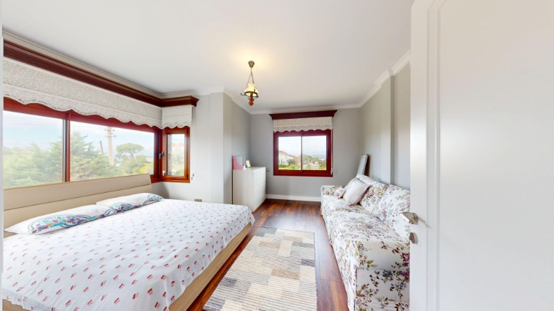 PAŞALIMANI PAŞA KONAKLARI'NDA SATILIK 5+1 VILLA.