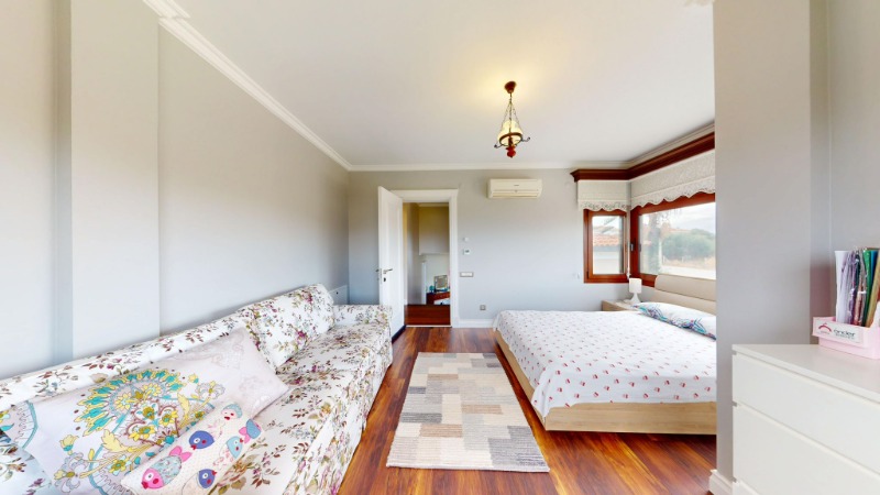 PAŞALIMANI PAŞA KONAKLARI'NDA SATILIK 5+1 VILLA.