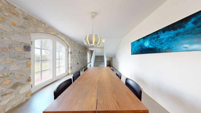 ÇEŞME OVACIK'TA 6.528 M2 İÇERİSİNDE 7+3 ÖZEL VİLLA.