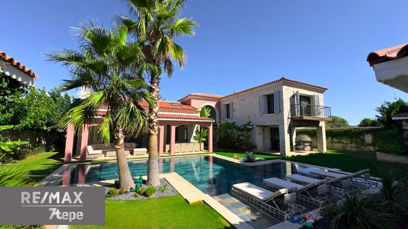 İZMİR MAMURBABA'DA 5+1 TAM MÜSTAKİL ULTRA LÜKS SATILIK MALİKANE