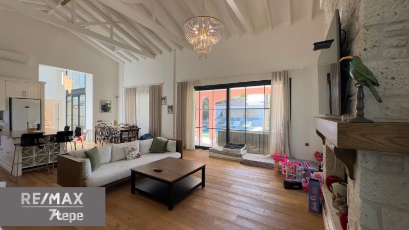 İZMİR MAMURBABA'DA 5+1 TAM MÜSTAKİL ULTRA LÜKS SATILIK MALİKANE