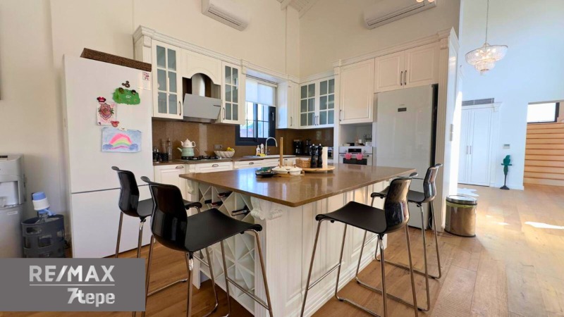 İZMİR MAMURBABA'DA 5+1 TAM MÜSTAKİL ULTRA LÜKS SATILIK MALİKANE