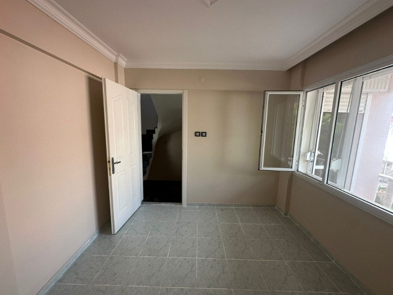 ÇEŞME ALTINKUM'DA SATILIK 3+1 VILLA.