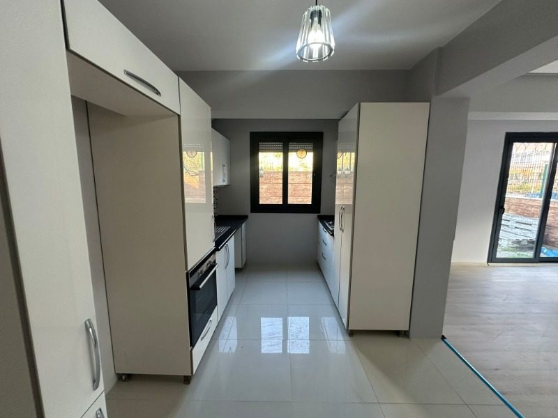  ALI FUAT CEBESOY'DA SATILIK 3+2 BAHÇELI DUBLEKS DAIRE.