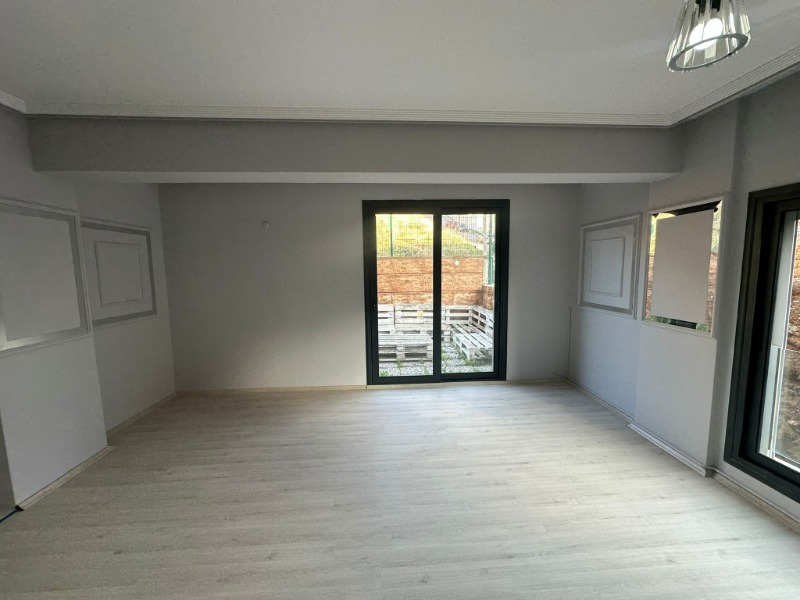  ALI FUAT CEBESOY'DA SATILIK 3+2 BAHÇELI DUBLEKS DAIRE.