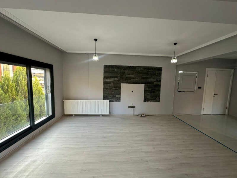  ALI FUAT CEBESOY'DA SATILIK 3+2 BAHÇELI DUBLEKS DAIRE.