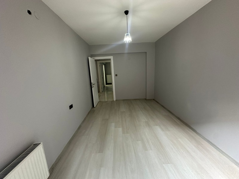  ALI FUAT CEBESOY'DA SATILIK 3+2 BAHÇELI DUBLEKS DAIRE.