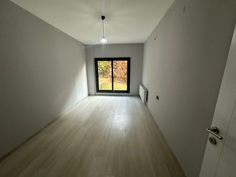  ALI FUAT CEBESOY'DA SATILIK 3+2 BAHÇELI DUBLEKS DAIRE.