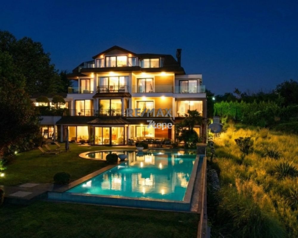 REMAX 7 TEPEDEN ACARKENT SATILIK BOĞAZA HAKİM MALİKANE